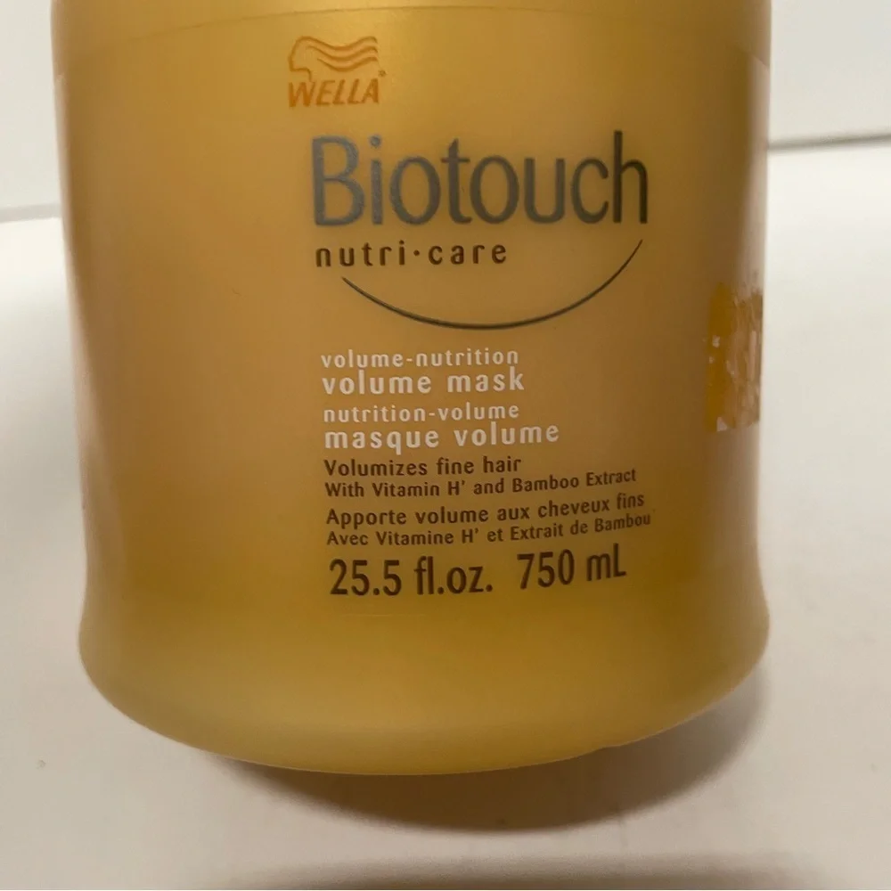 Wella Biotouch Nutri Care Volume Nutrition Volume Mask 25.5 OZ HTF